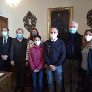 gli esponenti di Forza Italia in Sala consiglio a Moncalieri