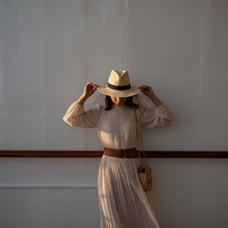 Abito o jumpsuit: cosa indossare in questa stagione e quando?