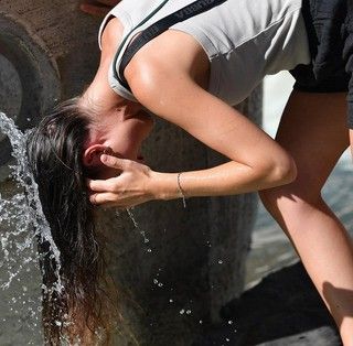 Meteo, weekend di alta pressione con 35°C in pianura: è arrivata l'estate