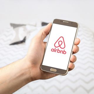 Da oggi gli alloggi Airbnb di Torino pagano la tassa di soggiorno