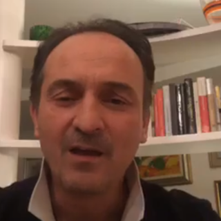 Mascherine non ancora obbligatorie in Piemonte, Cirio: “Prima vogliamo essere sicuri che tutti le possano trovare”