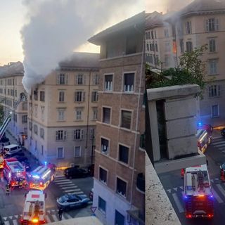 Il rogo a pochi passi del mercato (foto di Cosimo