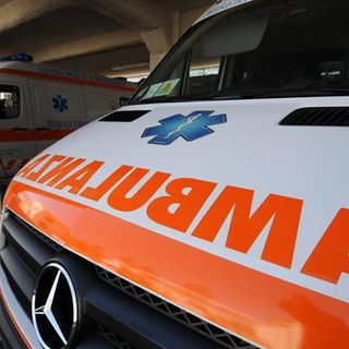 Piazza Vittorio, donna scivola sotto il bus: amputato il piede