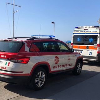Si è sentito male in mare a Finale Ligure: il turista piemontese non ce l'ha fatta