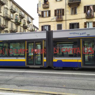 Tensioni tra anarchici e Polizia in corso Giulio, Lo Russo: "Appendino rifiuta comunicazioni in Sala Rossa"