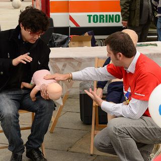 “Una manovra per la vita” salva i bambini dal soffocamento