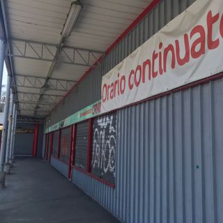 area commerciale via morandi