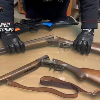 Levone, va a caccia senza porto d'armi: arrestato un 46enne