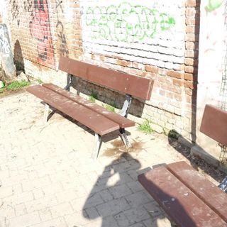 Arredi urbani con materiale riciclato