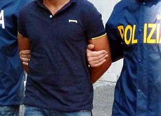 Torino: ruba portafogli da una borsa alla Pellerina e viene inseguito  dai parenti della vittima