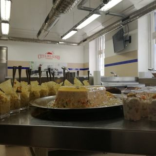 Torino rivoluziona la tradizione: anche le gastronomie sbarcano sul web e abbracciano l'e-commerce
