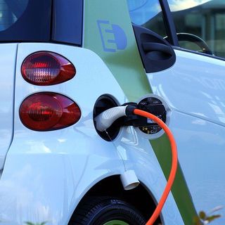 L'alta Val di Susa più green: mercoledì a Oulx inaugurazione di due colonnine per auto elettriche