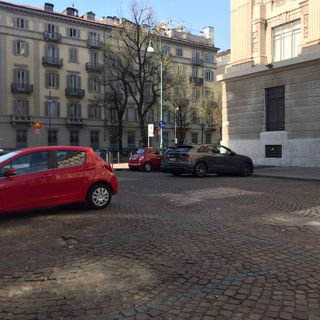 auto in coda ai varchi