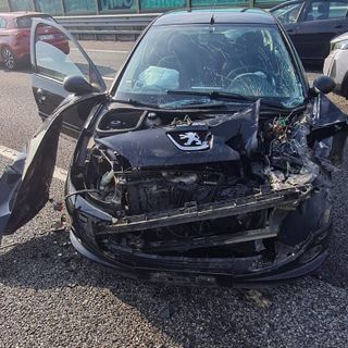 Incidente tra due auto sulla tangenziale tra Venaria e Savonera: un ferito