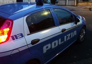 Decreto #Iorestoacasa, uomo esce per cercare una prostituta: non è &quot;giustificato motivo&quot; e viene denunciato