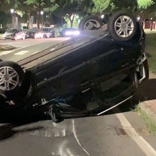 auto ribaltata