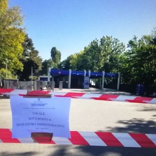 Autolavaggio sequestrato
