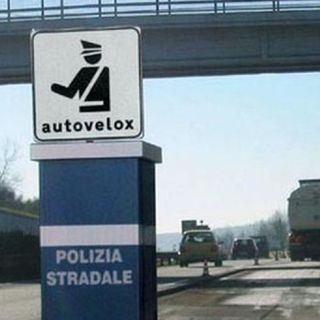 Nuovi autovelox fissi posizionati sulla tangenziale, a Stupinigi e prima dello svincolo di corso Regina Margherita
