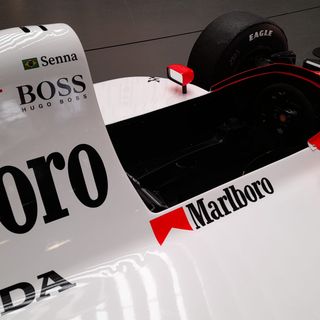 Ayrton Senna è ancora da record: grazie a lui, il Museo dell'auto corre nel futuro (con le nuove tecnologie) [FOTO]