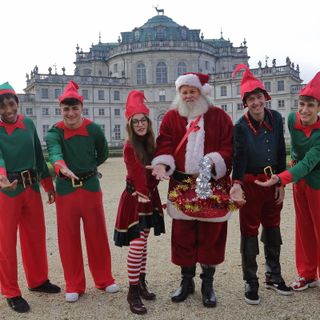 babbo natale e gli elfi a stupinigi