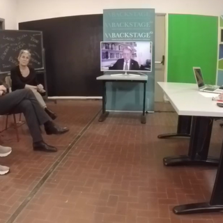 Backstage. Torino potrebbe essere la prima città nei cui supermercati si troveranno prodotti a base di farina di grillo. Rivediamo la puntata (Video)
