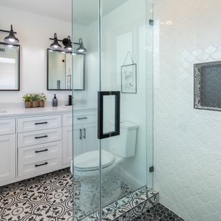 Come arredare il tuo bagno: tutto quello che c’è da sapere