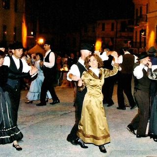 Balli folk a Torino, arriva l'interpellanza in Circoscrizione: “Perché sono stati interrotti?&quot;