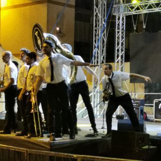 Nichelino, i Bandakadabra illuminano la scena di San Matteo Young