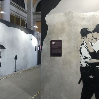 The World of Banksy: la mostra prolungata fino al 30 aprile