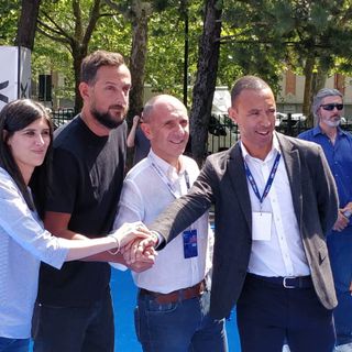 Delirio in piazza d'Armi per la star NBA Belinelli: &quot;Sono cresciuto giocando in posti simili&quot; [FOTO E VIDEO]