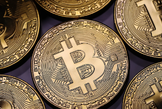I trader scommettono sul prezzo del Bitcoin a 50.000 dollari, mentre vola Bitcoin ETF Token in prevendita