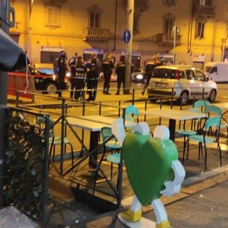 auto dei carabinieri in azione