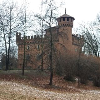Che ne sarà del Borgo Medievale? La parola ai dipendenti. Domani ultimo giorno di mostra