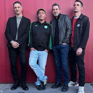 Trent'anni di “Jack Frusciante è uscito dal gruppo”: lo spettacolo musicale con Enrico Brizzi al Magazzino sul Po
