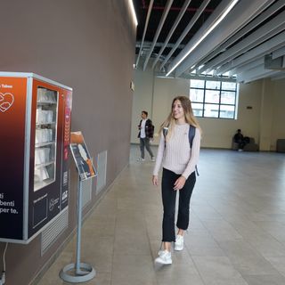 Assorbenti gratuiti di emergenza negli uffici comunali, il Comune ci pensa Assorbenti gratuiti di emergenza negli uffici comunali, il Comune ci pensa