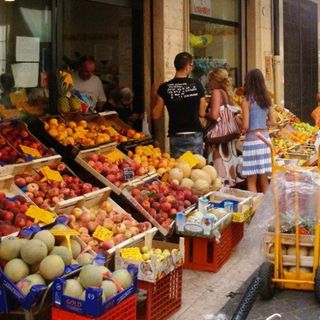 Distretti del Commercio: aperte le iscrizioni per i nuovi progetti, stanziati oltre 8 milioni di euro