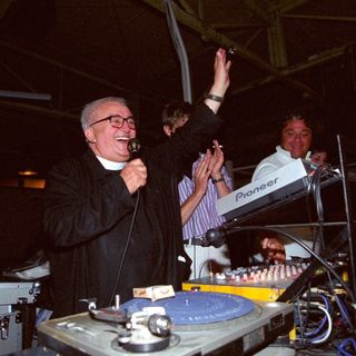 Al Cinema Agnelli, tre serate evento per presentare il film che racconta la vita di Don Oreste Benzi