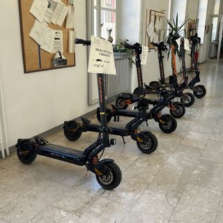 Collegno, altri sei monopattini “monster” fuori norma confiscati dalla Polizia Municipale