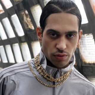 Mahmood sul palco dei Todays 2024 insieme a Jupiter &amp; Okwess e A Toys Orchestra