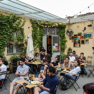 Da Off Topic nasce Happy Hour: la prima sitcome live di Torino