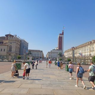 “Professioni in piazza”: piazza Castello ospita la prima edizione dedicata al futuro della sanità “Professioni in piazza”: piazza Castello ospita la prima edizione dedicata al futuro della sanità