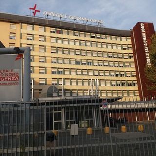 Morte Esmeralda davanti al San Giovanni Bosco: indagata la madre 21enne
