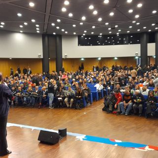 L'allarme dei sindacati: "Con Mirafiori è come avessero già chiuso due fabbriche" L'allarme dei sindacati: "Con Mirafiori è come avessero già chiuso due fabbriche"