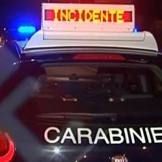 Incidente al lago di Viverone, grosso spavento per un anziano automobilista di Ivrea