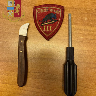 cacciavite e coltellino