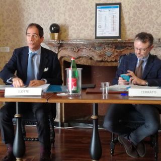 Dalla Camera di Commercio oltre 3,4 milioni per aiutare le imprese a vincere la sfida del digitale, anche se il mondo del commercio resta freddo Dalla Camera di Commercio oltre 3,4 milioni per aiutare le imprese a vincere la sfida del digitale, anche se il mondo del commercio resta freddo