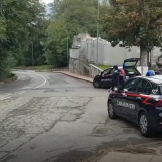 Il branco in trappola: picchiano e rapinano un 15enne, ma poi mettono le foto sui social, fermati tre sedicenni [VIDEO]