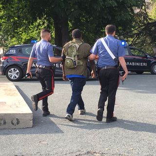 Lotta allo spaccio e al degrado: retata dei carabinieri al Valentino (FOTO)