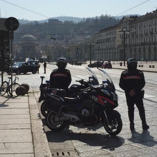 In manette tre marocchini che avevano sottratto capi di abbigliamento