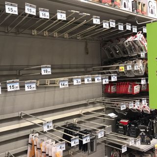 carrefour scaffale vuoto